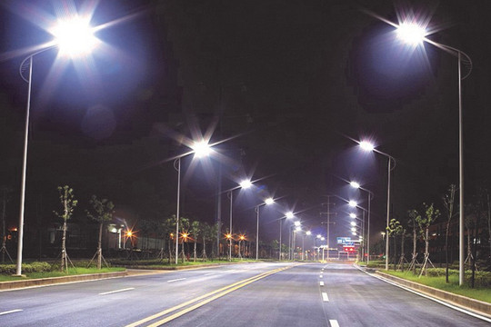 Đầu tư hệ thống chiếu sáng trên 3 tuyến đường lớn của huyện Sóc Sơn