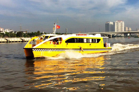 Thành phố Hồ Chí Minh: Dừng hoạt động tuyến buýt sông, xe buýt không được chở quá 20 khách