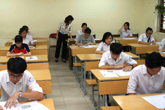 Học sinh lớp 12 tại Hà Nội có 3 lần kiểm tra khảo sát