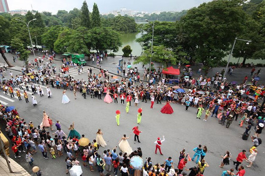 Hà Nội tổ chức lễ hội văn hóa để kích cầu du lịch nội địa