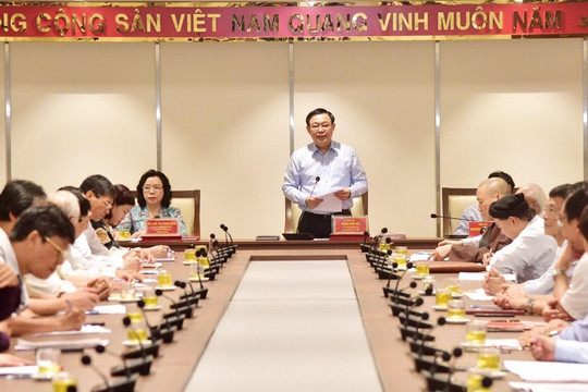 Văn nghệ sĩ, trí thức, chức sắc tôn giáo góp ý vào Dự thảo văn kiện Đại hội lần thứ XVII Đảng bộ TP Hà Nội