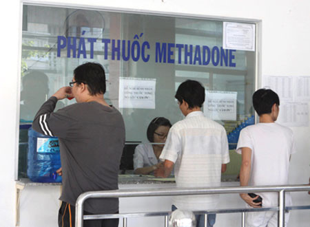 Điều trị thay thế bằng thuốc Methadone cho 4.900 người