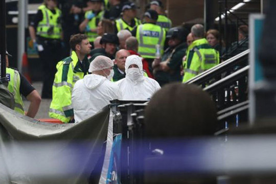 3 người chết trong vụ tấn công bằng dao ở Anh