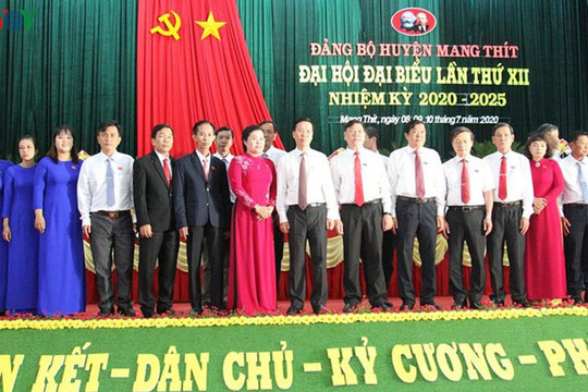 Trưởng ban Tuyên giáo Trung ương Võ Văn Thưởng dự Đại hội đại biểu Đảng bộ huyện Mang Thít