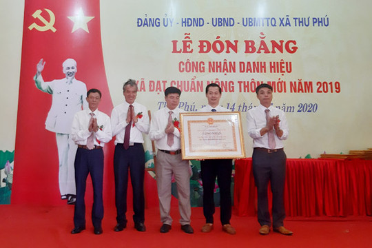 Xã Thư Phú đón bằng công nhận xã đạt chuẩn nông thôn mới