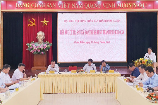 Chủ tịch UBND thành phố Nguyễn Đức Chung tiếp xúc cử tri quận Hoàn Kiếm