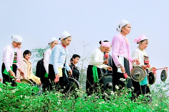 Góp phần làm phong phú thêm truyền thống văn hiến Thăng Long - Hà Nội