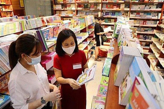 Thành phố Hồ Chí Minh: Yêu cầu cung cấp đầy đủ thông tin về sách giáo khoa sử dụng trong nhà trường