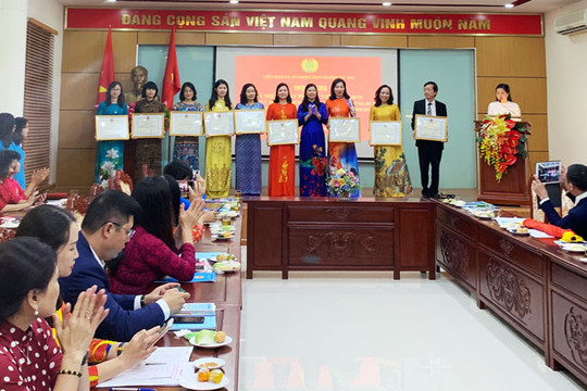 Hà Nội: Hơn 2,7 triệu lượt nữ công nhân, viên chức, lao động đạt danh hiệu "Giỏi việc nước, đảm việc nhà"