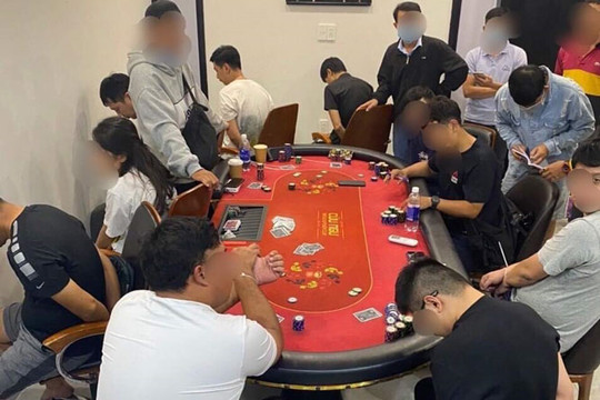 Triệt phá sòng bài Poker trong khu dân cư cao cấp