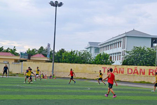 100% xã, thôn tại thị xã Sơn Tây được quy hoạch sân chơi thể thao