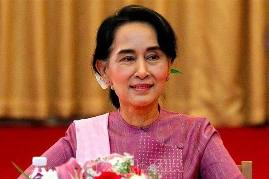 Điện mừng Chủ tịch đảng NLD, cố vấn Nhà nước Myanmar