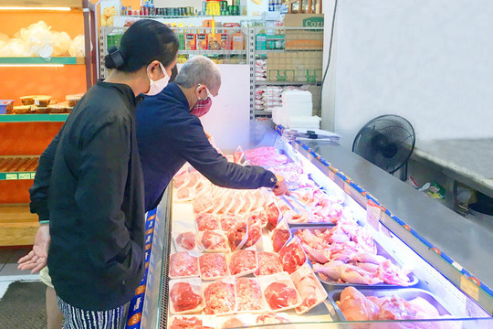 Giá thịt lợn hơi tăng nhẹ ở các địa phương