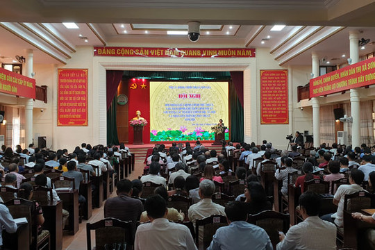 Thị xã Sơn Tây, huyện Ứng Hòa tổ chức đối thoại với nhân dân
