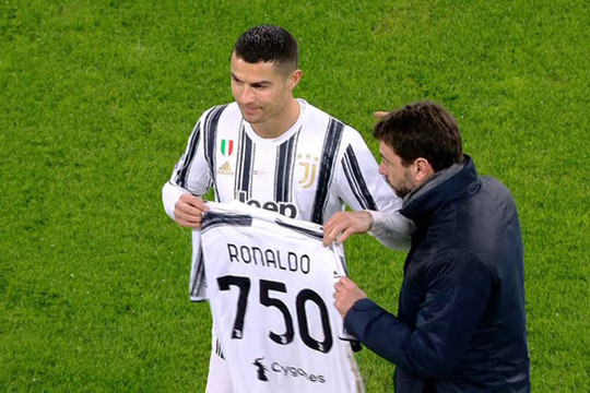Ronaldo mờ nhạt trong trận derby thành Turin
