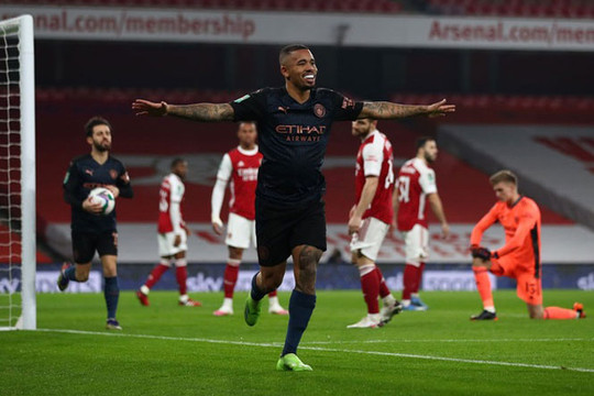 Arsenal 1-4 Man City: ''Pháo thủ'' thêm bết bát