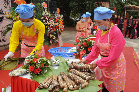 Hội thi khéo tay làm bánh tẻ Phú Nhi - Sơn Tây