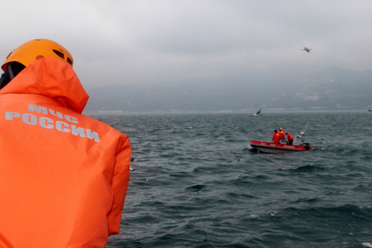 17 thủy thủ mất tích trong vụ chìm tàu ở Nga