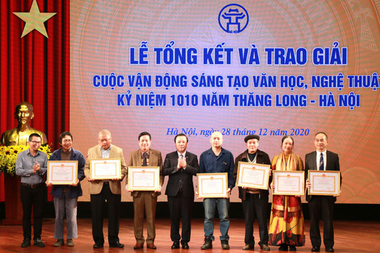Vinh danh 55 tác phẩm từ cuộc vận động sáng tác về 1010 năm Thăng Long - Hà Nội