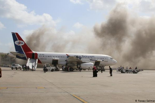 Nổ lớn tại sân bay quốc tế ở Yemen