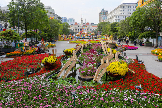 Hội hoa Xuân và Chợ hoa Tết bắt đầu tổ chức từ ngày 25 tháng Chạp năm Canh Tý