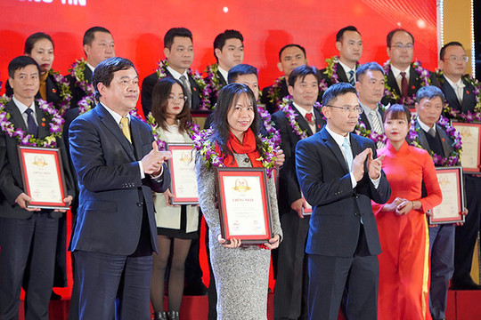 Vietbank được vinh danh “Tốp 500 doanh nghiệp lớn nhất Việt Nam 2020”
