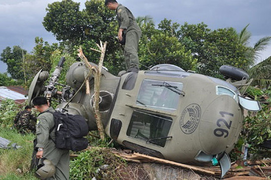 Rơi máy bay trực thăng quân sự ở Philippines làm 7 người thiệt mạng