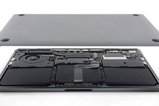Apple thay thế miễn phí pin lỗi khiến MacBook Pro không thể sạc quá 1%