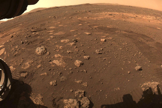 Hình ảnh đầu tiên từ nơi 3 tỷ năm trước là hồ nước trên Sao Hỏa
