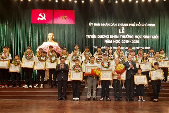 Thành phố Hồ Chí Minh tăng mức thưởng 20 lần cho học sinh đoạt giải quốc tế