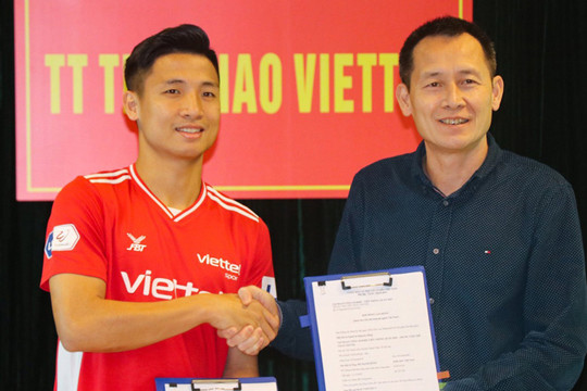 Bùi Tiến Dũng, Trương Văn Thiết ký hợp đồng dài hạn với Viettel FC