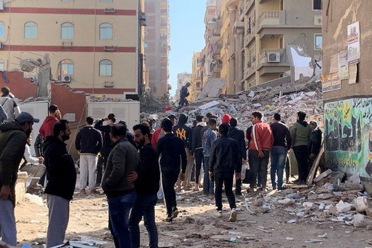 Sập tòa nhà 10 tầng ở Ai Cập gây nhiều thương vong