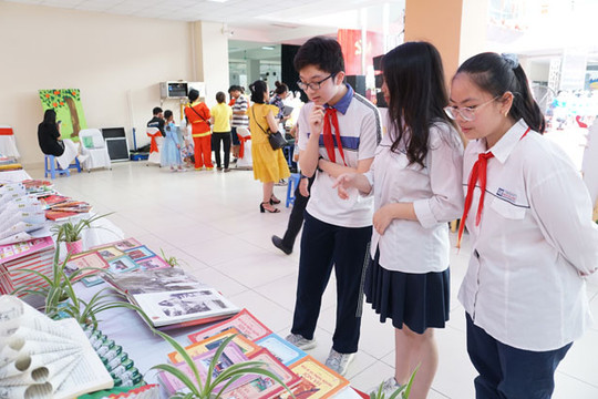 Học sinh quận Hoàn Kiếm hào hứng với Ngày hội sách