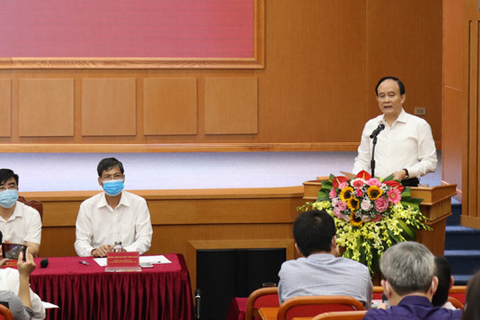 Người ứng cử đại biểu Quốc hội khóa XV tiếp xúc cử tri quận Thanh Xuân