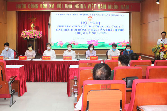 Người ứng cử đại biểu HĐND thành phố Hà Nội tiếp xúc với cử tri tại quận Hai Bà Trưng