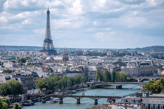 Paris - hình mẫu đặc biệt về quy hoạch đô thị bên sông