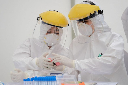 Việt Nam phát hiện đột biến gene trong 4/32 mẫu bệnh phẩm Covid-19