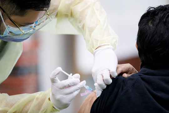 Mỹ công bố kế hoạch chia sẻ 55 triệu liều vắc xin ngừa Covid-19