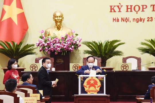 Đồng chí Nguyễn Ngọc Tuấn tiếp tục được bầu làm Chủ tịch HĐND TP Hà Nội, nhiệm kỳ 2021-2026