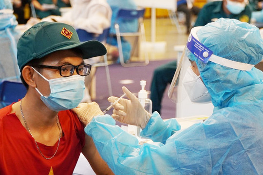 Thành phố Hồ Chí Minh tổ chức tiêm vét đợt 4 vắc xin phòng Covid-19