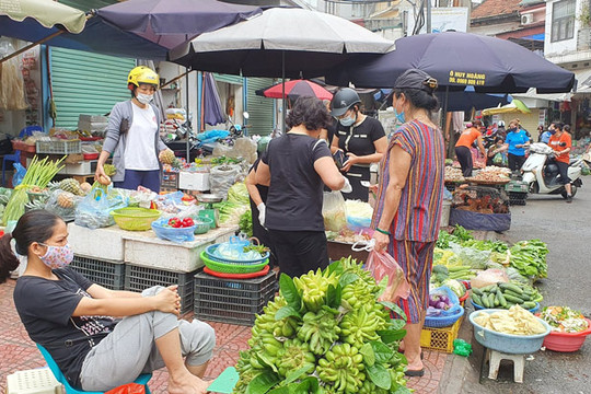 Hà Nội tăng cường phòng, chống dịch tại chợ dân sinh