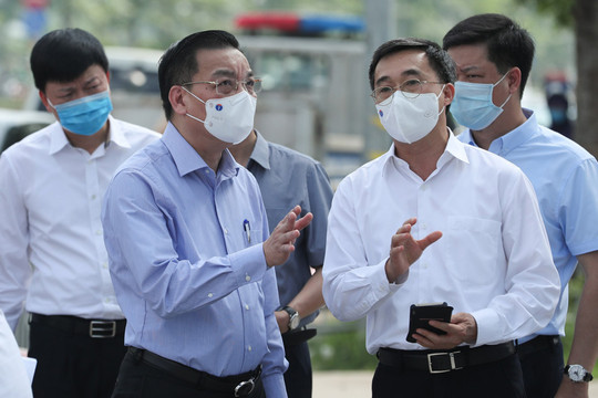 Chủ tịch UBND thành phố Hà Nội Chu Ngọc Anh: Ưu tiên ngăn chặn mầm bệnh xâm nhập, không "ngăn sông cấm chợ"
