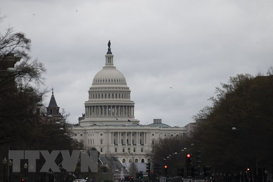 Thượng viện Mỹ hoãn bỏ phiếu dự luật đầu tư hạ tầng 1.000 tỷ USD