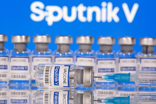 Chống chỉ định tiêm vắc xin Sputnik V cho phụ nữ mang thai và cho con bú