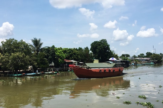 Đề nghị tạo thuận lợi cho ''luồng xanh'' vận tải đường thủy nội địa