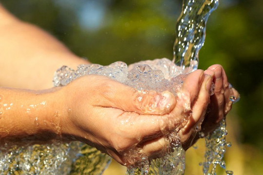 Triển khai hỗ trợ tiền sử dụng nước sạch sinh hoạt từ kỳ hóa đơn tháng 9