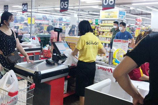 Hà Nội siết chặt phòng dịch tại chợ dân sinh, siêu thị trước rằm tháng Bảy