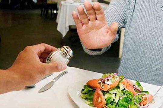 Tác hại của việc lạm dụng thực phẩm chứa nhiều muối