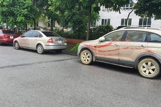Điều tra vụ tạt sơn hàng loạt xe ô tô tại Khu đô thị Trung Văn