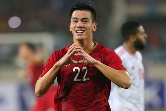 Tiền đạo Nguyễn Tiến Linh quyết tâm cùng đồng đội giành chiến thắng trước đội tuyển Trung Quốc